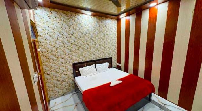 hotel o golden palace homestay