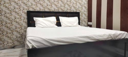 hotel o golden palace homestay