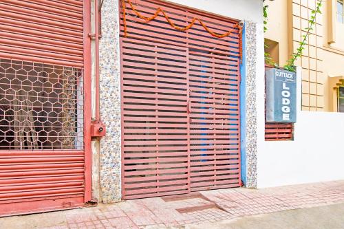 hotel o new cuttack guest house