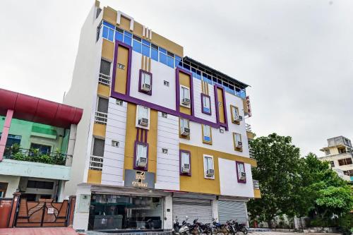 Hotel O Eleven Hotel & Banquet,,3 star