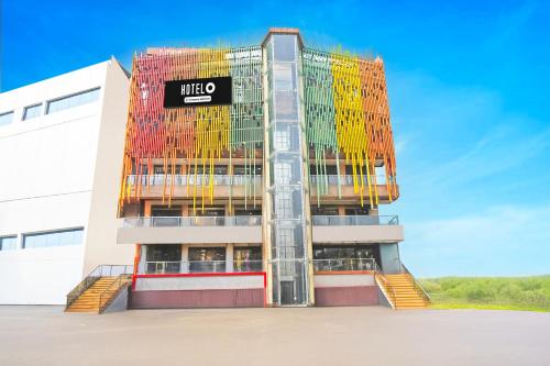 super hotel o the blue moon