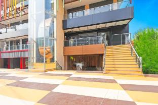 super hotel o the blue moon