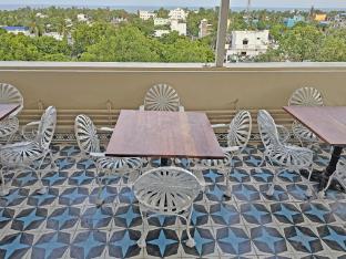 blissful stay pondicherry lux suites 5min beach