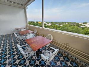 blissful stay pondicherry lux suites 5min beach