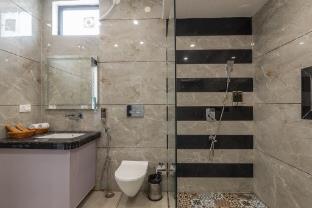 corbett tusker meadows by white flower