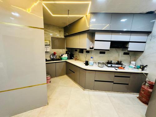 taj castle guest house