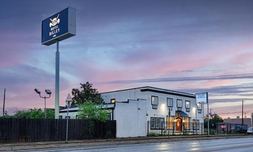 hotel dilley grand