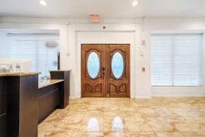hotel dilley grand