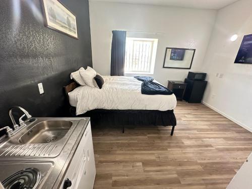 hotel dilley grand