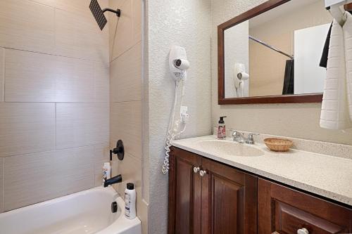 hotel dilley grand