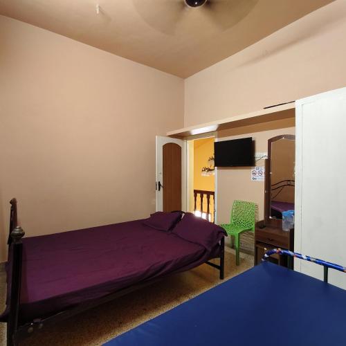 square and dormitory stays