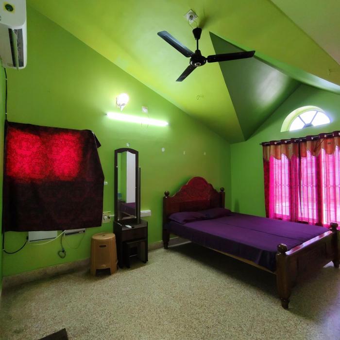 square and dormitory stays