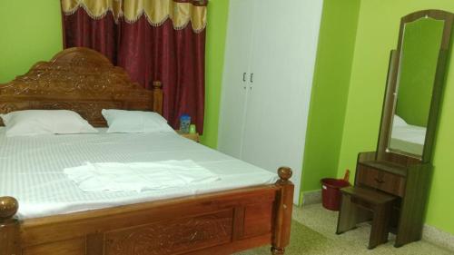 square and dormitory stays