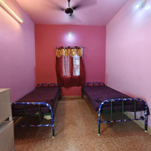 square and dormitory stays