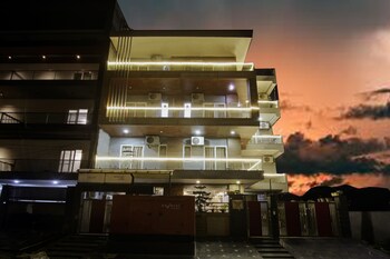 niketan boutique stay medicity medanta