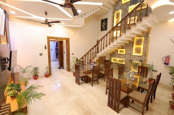 amritam palace a luxury ac home stay