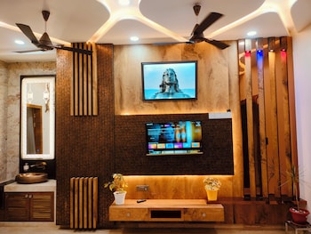 amritam palace a luxury ac home stay