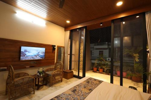 amritam palace a luxury ac home stay