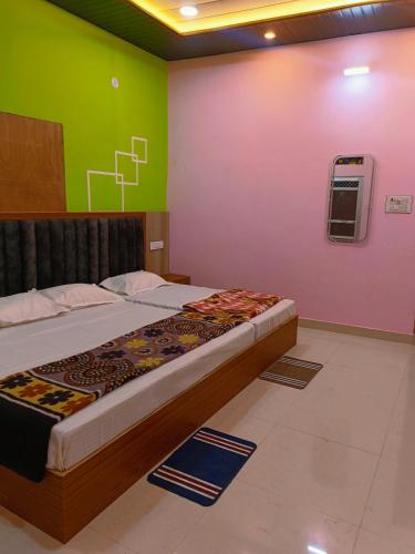 grihalaxmi paying guest house