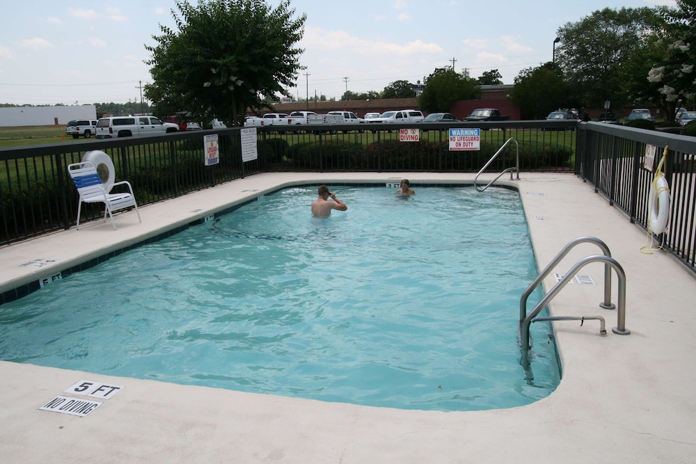 hampton inn laurinburg