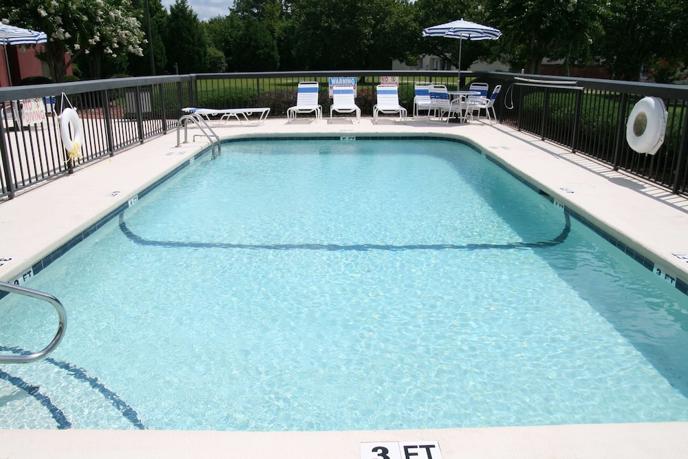 hampton inn laurinburg