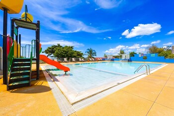 Beachfront Studio Condo-Seaview (Bw1),,3 star