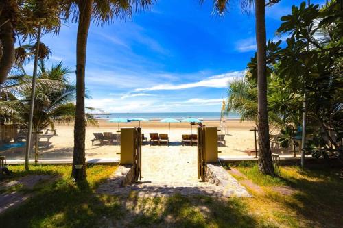 beachfront studio condo seaview bw1