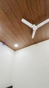 hotel amrit shree
