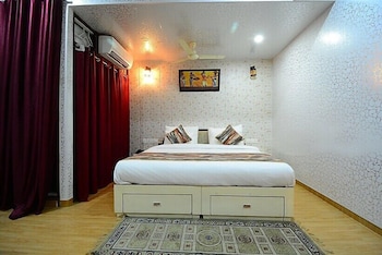 hotel arcadia plutus