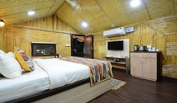 hotel arcadia plutus