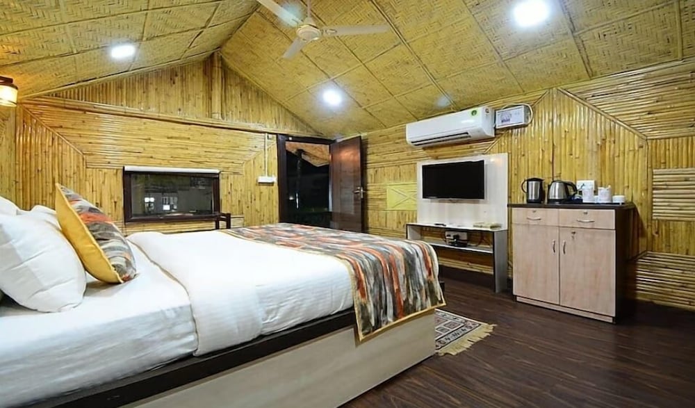 hotel arcadia plutus