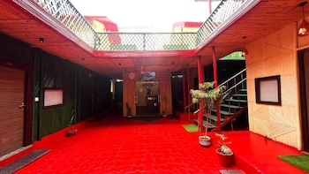 hotel arcadia plutus