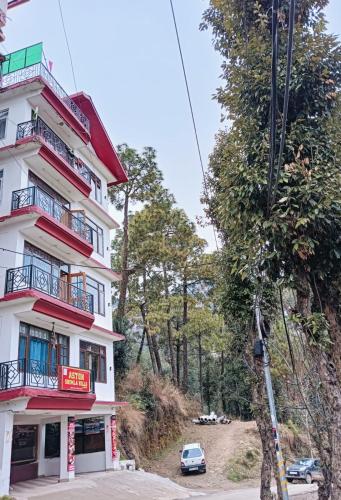 Aston Home Stay,,2 star