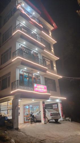 Aston Home Stay,,2 star