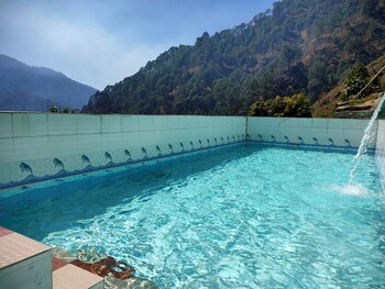 maulyar forest resort