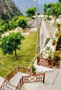 maulyar forest resort