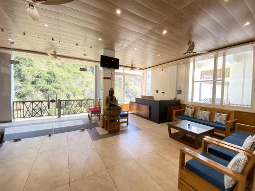 maulyar forest resort