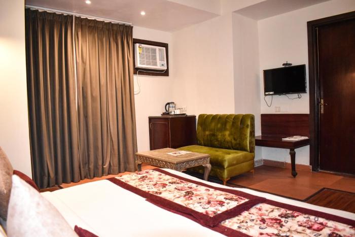 hotel maple ridge