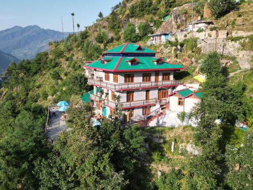 Snow And Field View Homestay,,4 star