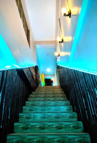 hidden monkey backpackers darjeeling