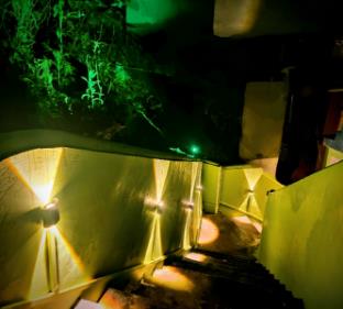 hidden monkey backpackers darjeeling