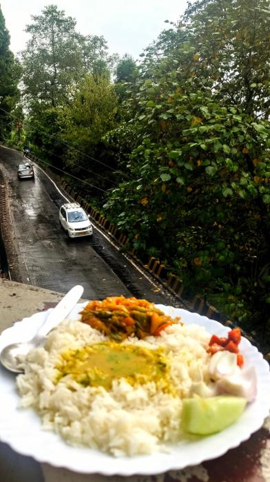 hidden monkey backpackers darjeeling