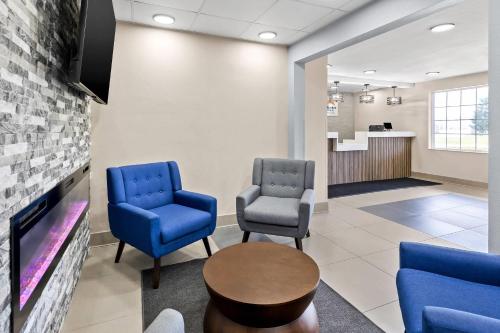 suburban studios fishers indianapolis