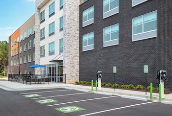 holiday inn express and suites buford