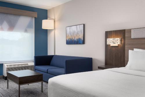 holiday inn express and suites buford
