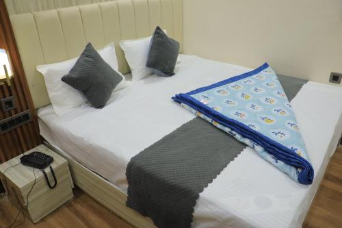 Amritsar View Hotel Near Golden Temple,,3 star