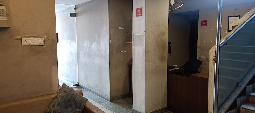 nirvana lodge by roh