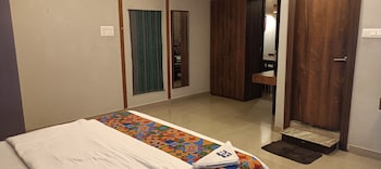 nirvana lodge by roh