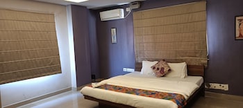 nirvana lodge by roh