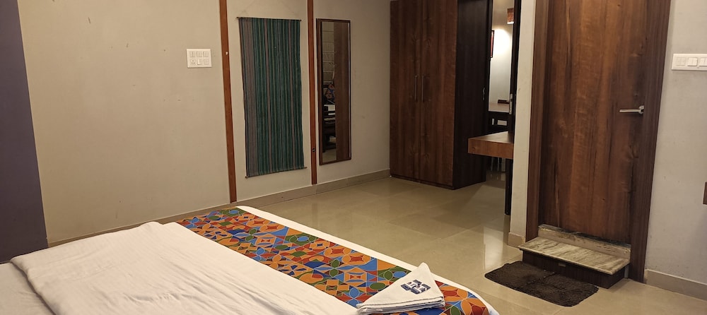 nirvana lodge by roh